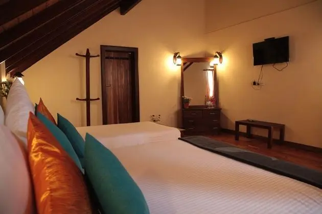 Signature Kır Evi, 4 Yatak Odası, Tepe Manzaralı, Dağ Yamacı