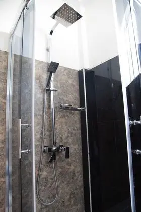 Signature Kır Evi, 4 Yatak Odası, Tepe Manzaralı, Dağ Yamacı