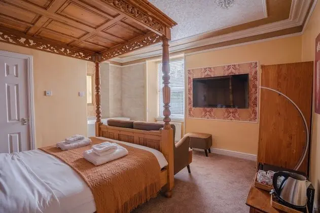 Deluxe Tek Büyük Yataklı Oda (Room3)