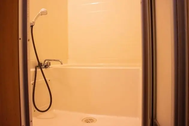 Family Oda, Özel Banyo (B)