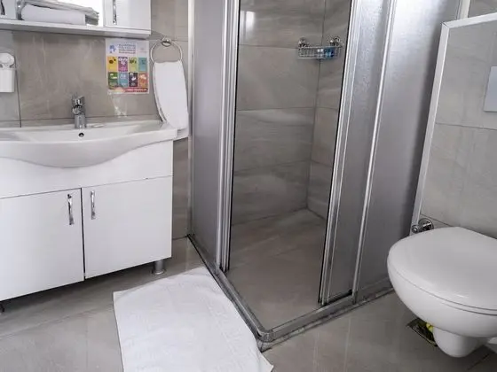 Comfort Tek Büyük Yataklı Oda (2 People)
