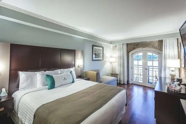 Oda, 1 En Büyük (King) Boy Yatak, Balkon, Nehir Manzaralı