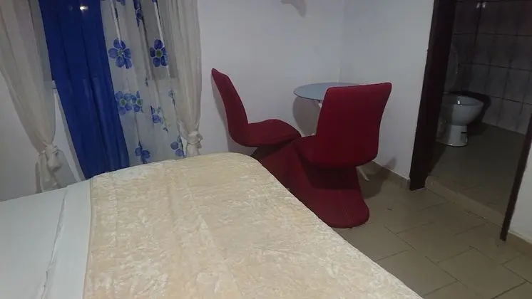 Basic Üç Kişilik Oda