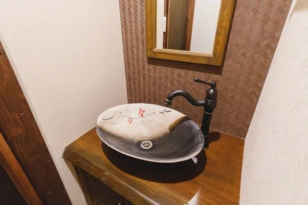 Tek Büyük Yataklı Oda, Sigara İçilmez