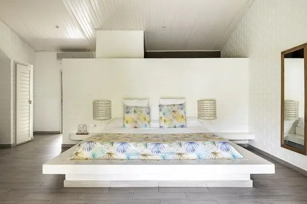 Deluxe Tek Büyük Yataklı Oda, Bahçe Manzaralı