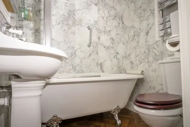 Luxury Tek Büyük veya İki Ayrı Yataklı Oda (Large)
