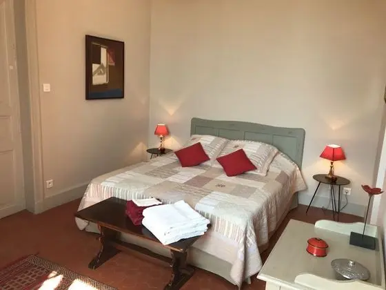 Tek Büyük Yataklı Oda (Les Salins)