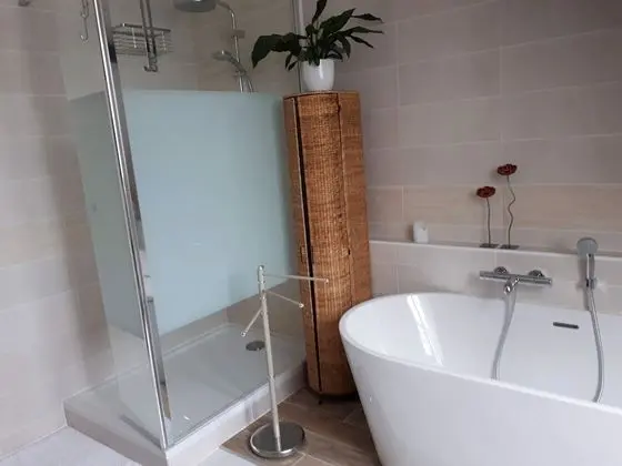 Comfort Süit, Özel Banyo (Camille)