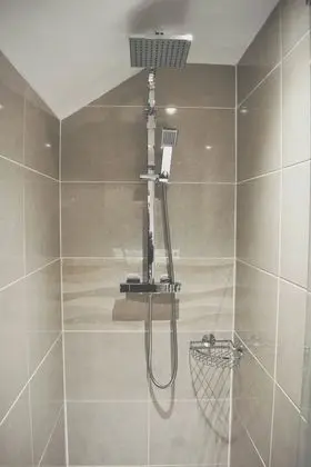 Deluxe Tek Büyük Yataklı Oda (Room 3)
