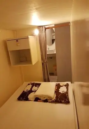 6-Bed Mixed Dormitory