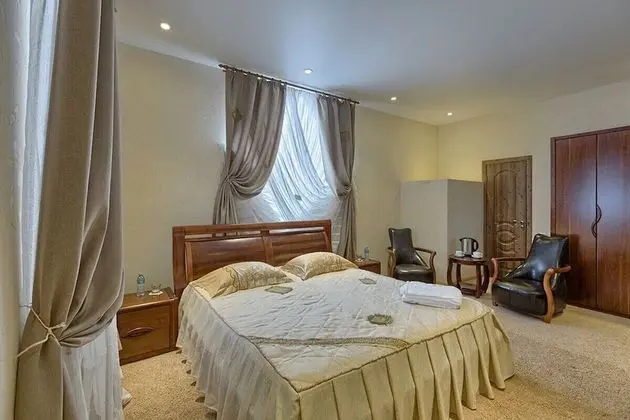 Exclusive Stüdyo Süit