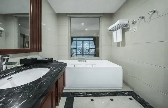 Deluxe Üç Kişilik Oda