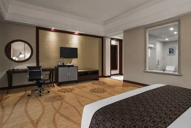 Deluxe Üç Kişilik Oda
