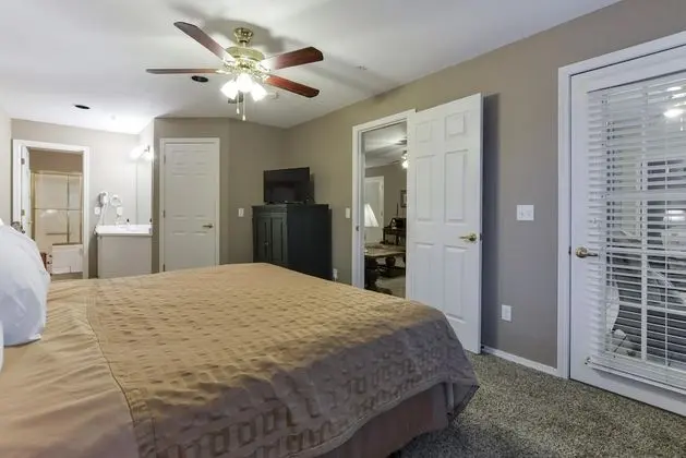Daire (Country Getaway Condo - NO STAIRS!! S)
