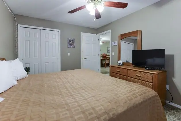 Daire (Country Getaway Condo - NO STAIRS!! S)