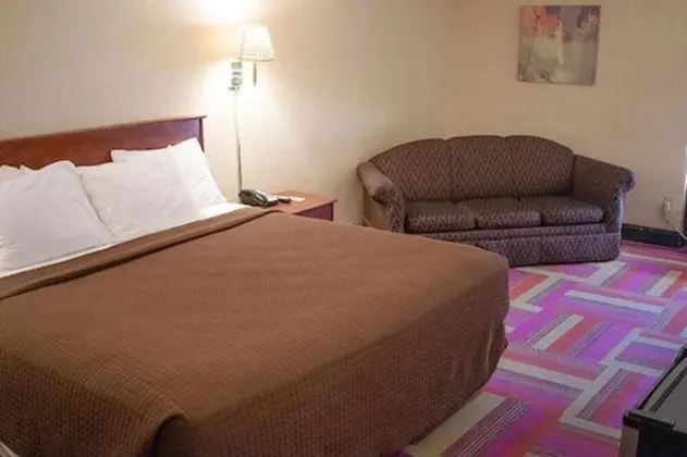 Standard Room, 1 King Bed
