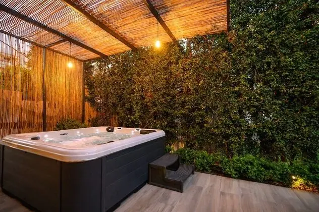 Deluxe Villa, 4 Yatak Odası, Sıcak Su Havuzu