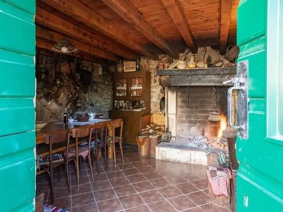 Ev (Two Bedroom Apartment with Terrace)