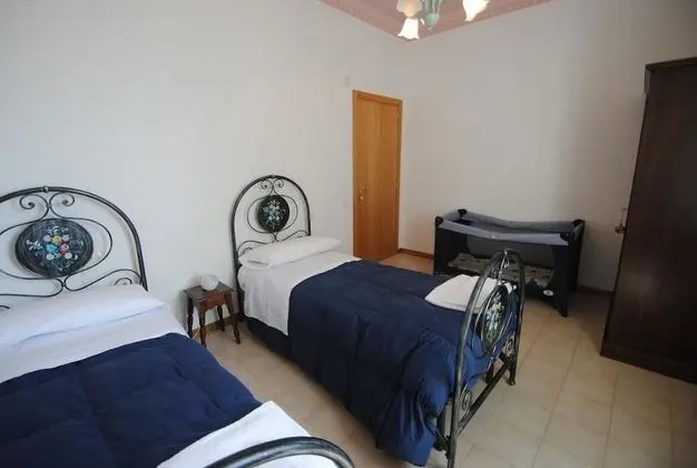 Apart Daire, 5 Yatak Odası