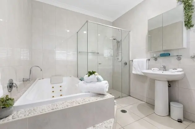 Luxury Süit, 1 Yatak Odası, Bahçe Manzaralı, Bahçeli