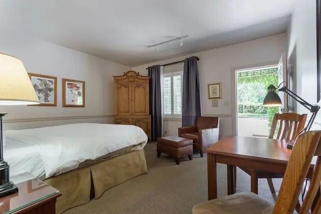 Accessible King Room