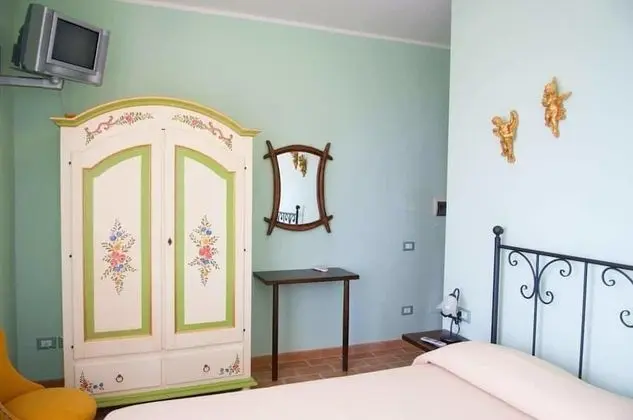 Tek Büyük Yataklı Oda