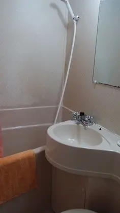 İki Ayrı Yataklı Oda, Sigara İçilmez