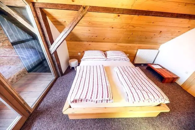 Comfort Tek Büyük Yataklı Oda, Balkon, Tepe Manzaralı