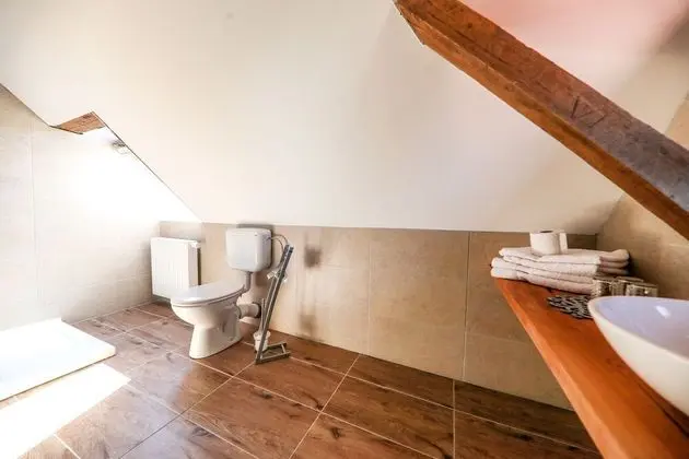 Comfort Tek Büyük Yataklı Oda, Balkon, Tepe Manzaralı