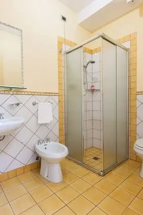 Superior Tek Büyük Yataklı Oda, Havuz Manzaralı