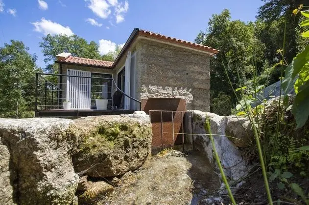 Kır Evi, 1 Büyük (Queen) Boy Yatak ve Çekyat