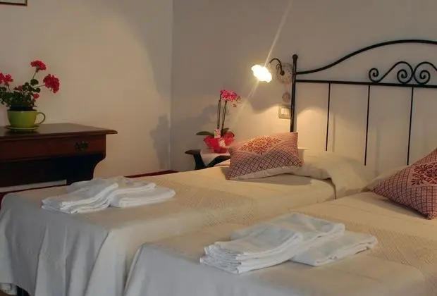 Superior Tek Büyük veya İki Ayrı Yataklı Oda