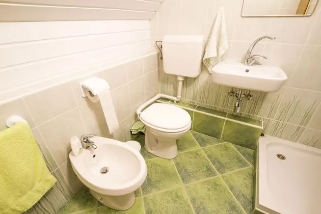 Kır Evi (Country House Srček with  Vineyard V)