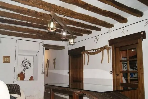 Ev, 6 Yatak Odası, 2 Banyolu