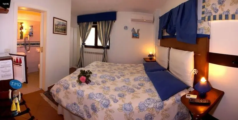Standard Tek Büyük Yataklı Oda