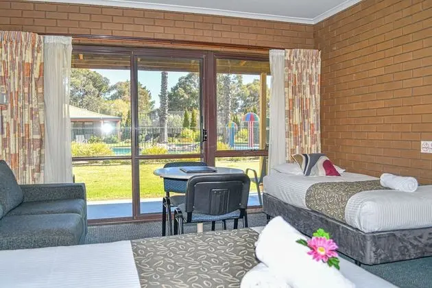 Classic Üç Kişilik Oda, Sigara İçilmez, Balkon (triple share)