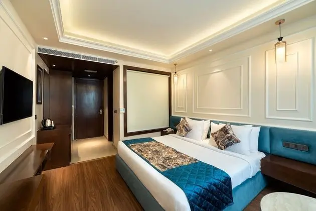 Deluxe Tek Büyük Yataklı Oda