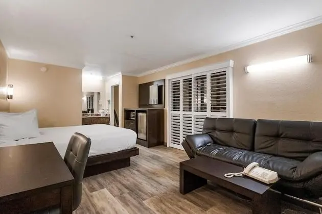 Stüdyo Süit, 1 En Büyük (King) Boy Yatak, Sigara İçilmez, Balkon