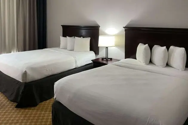 Premium Oda, 2 Büyük (Queen) Boy Yatak, Sigara İçilmez
