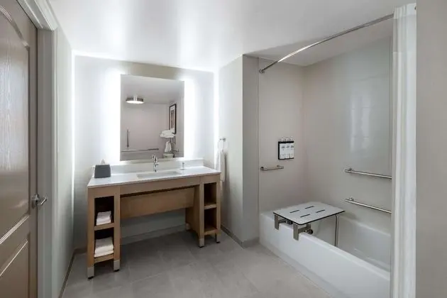 Stüdyo, 1 En Büyük (King) Boy Yatak ve Çekyat, Engellilere Uygun, Küvet (Kitchen)