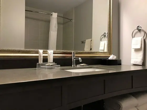 Oda, 2 Büyük (Queen) Boy Yatak, Sigara İçilmez, Göl Manzaralı