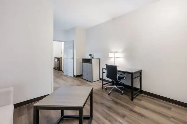 Süit, 1 En Büyük (King) Boy Yatak (2 Rooms, Smoke Free)
