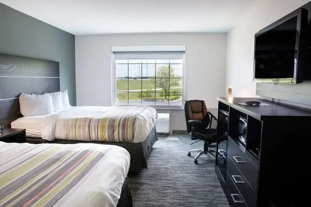 Oda, 2 Büyük (Queen) Boy Yatak, Engellilere Uygun, Sigara İçilmez