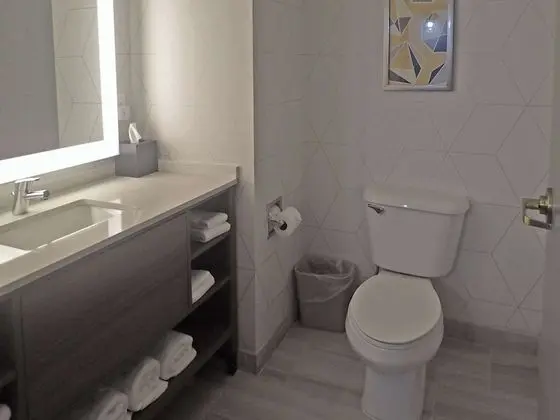 Süit, 1 En Büyük (King) Boy Yatak ve Çekyat, Sigara İçilmez