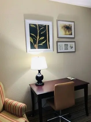 Oda, 2 Büyük (Queen) Boy Yatak, Engellilere Uygun, Sigara İçilmez (Roll-in Shower)