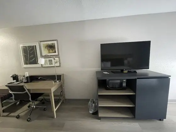 Oda, 2 Büyük (Queen) Boy Yatak, Sigara İçilmez