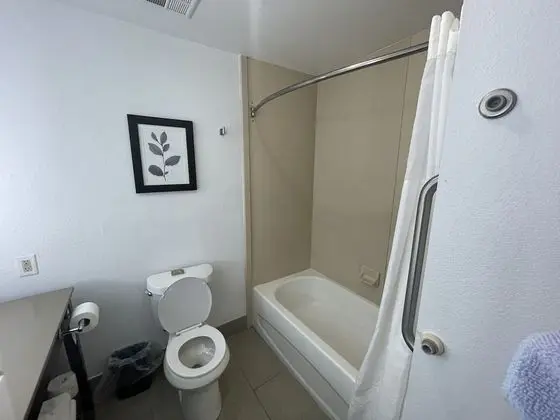 Oda, 2 Büyük (Queen) Boy Yatak, Sigara İçilmez