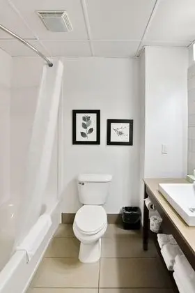 Oda, 2 Büyük (Queen) Boy Yatak, Sigara İçilmez