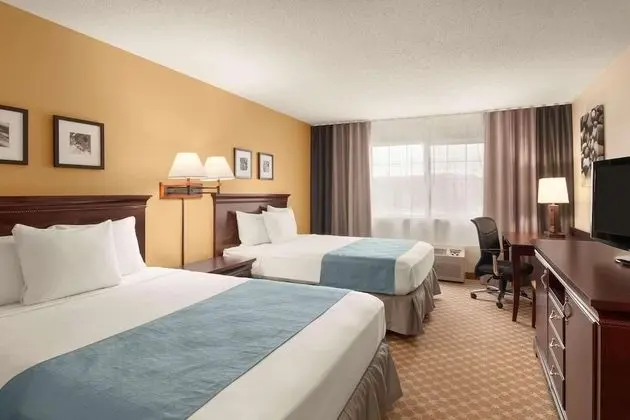 Oda, 2 Büyük (Queen) Boy Yatak, Sigara İçilmez