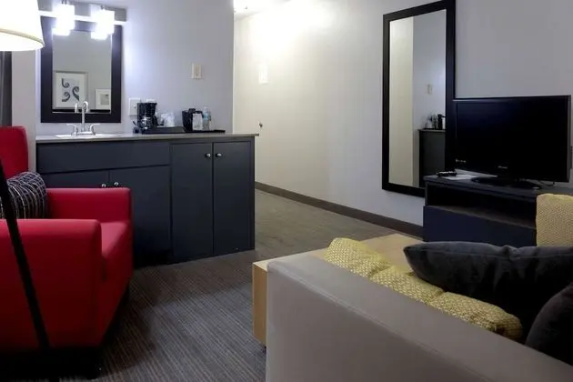 Oda, 1 En Büyük (King) Boy Yatak, Sigara İçilmez (Pet Friendly)